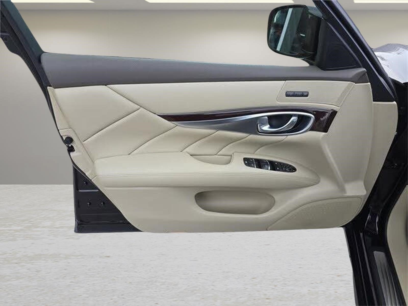 Used 2011 Malbec Black INFINITI Base image 17