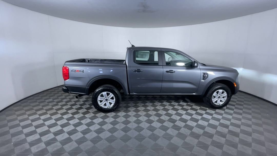 2025 Ford Ranger XL - Photo 9