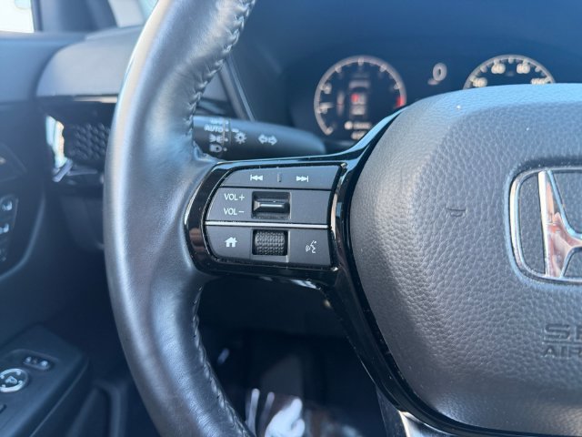 Used 2025 White Honda EX-L image 12
