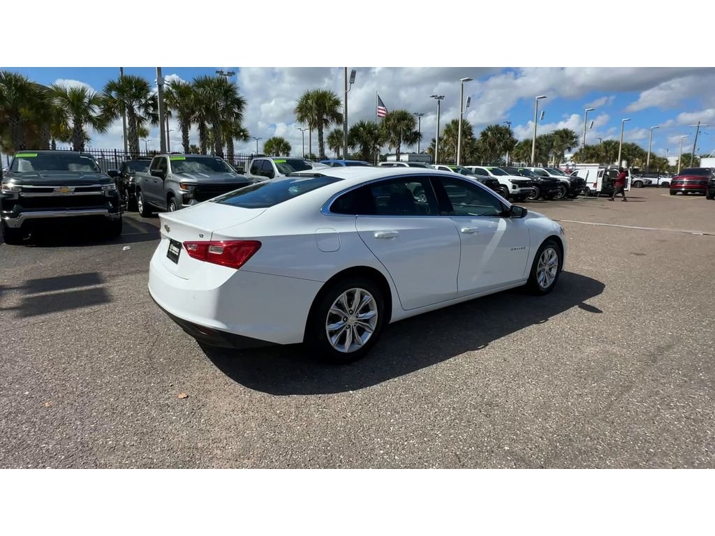Used 2024 Summit White Chevrolet 1LT image 2
