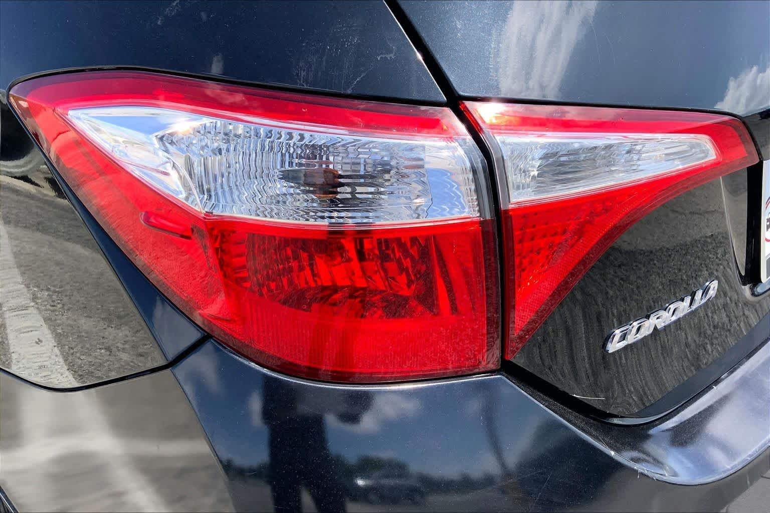 Used 2016 Black Sand Pearl Toyota LE image 28