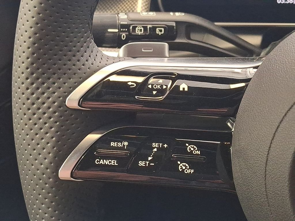 New 2026 Black Mercedes-Benz GLC 300 image 17