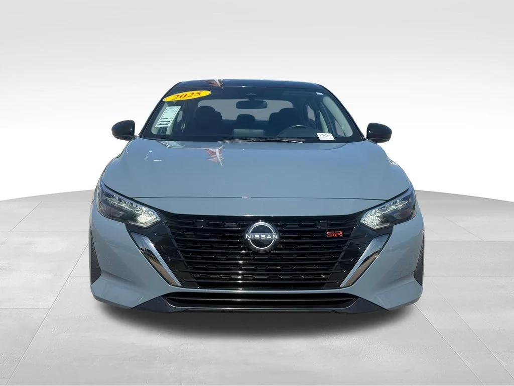 Used 2025 Gray Nissan SR image 27