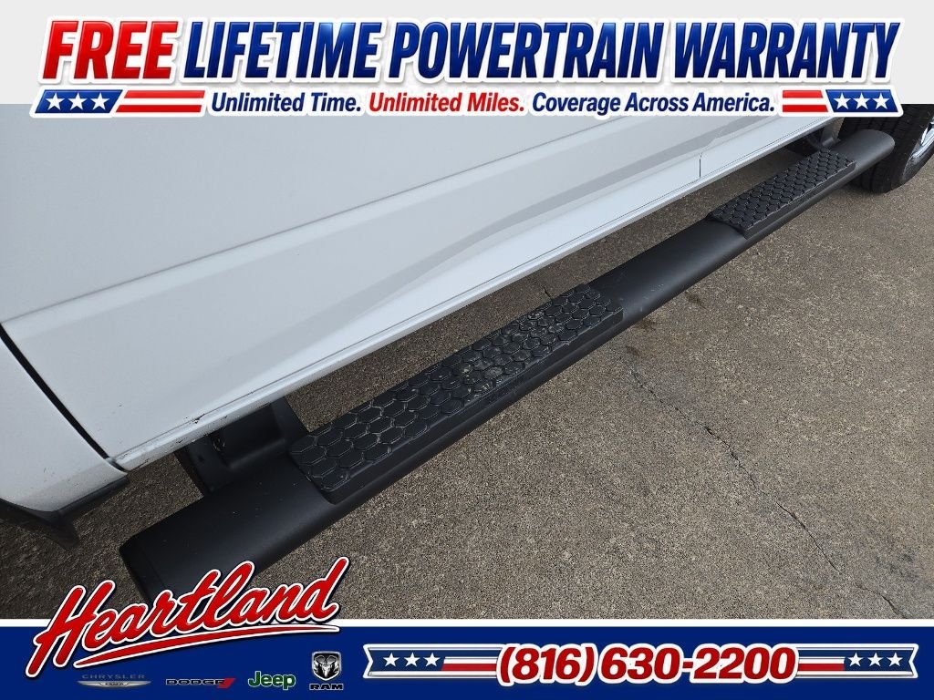 New 2026 Bright White Clear-Coat Exterior Paint RAM Tradesman image 20