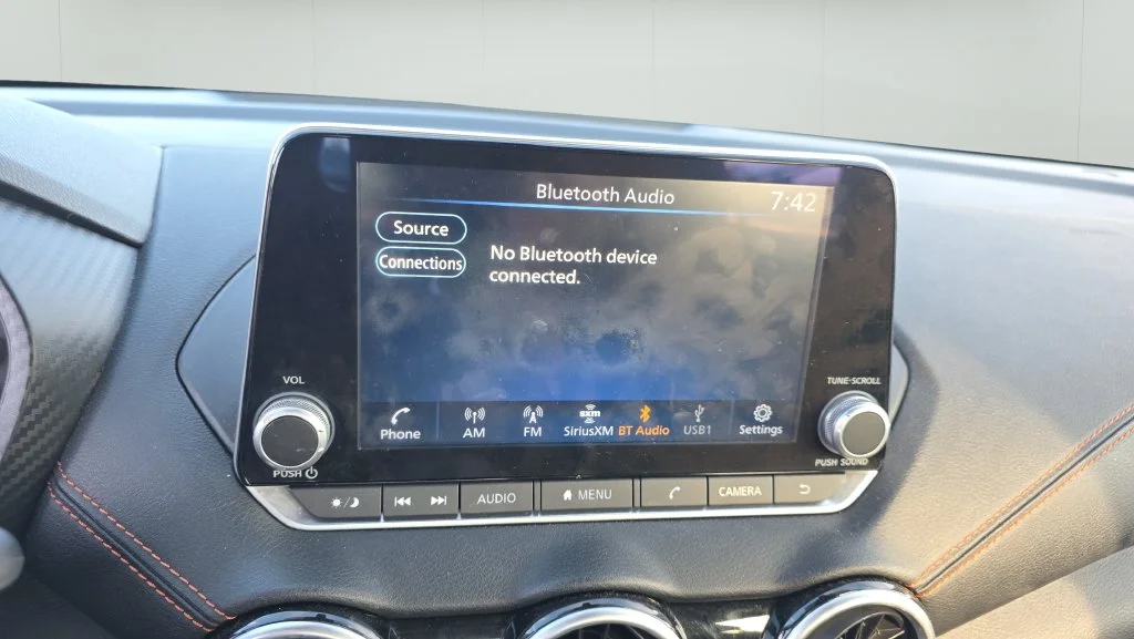 Used 2023 White Nissan SR image 18