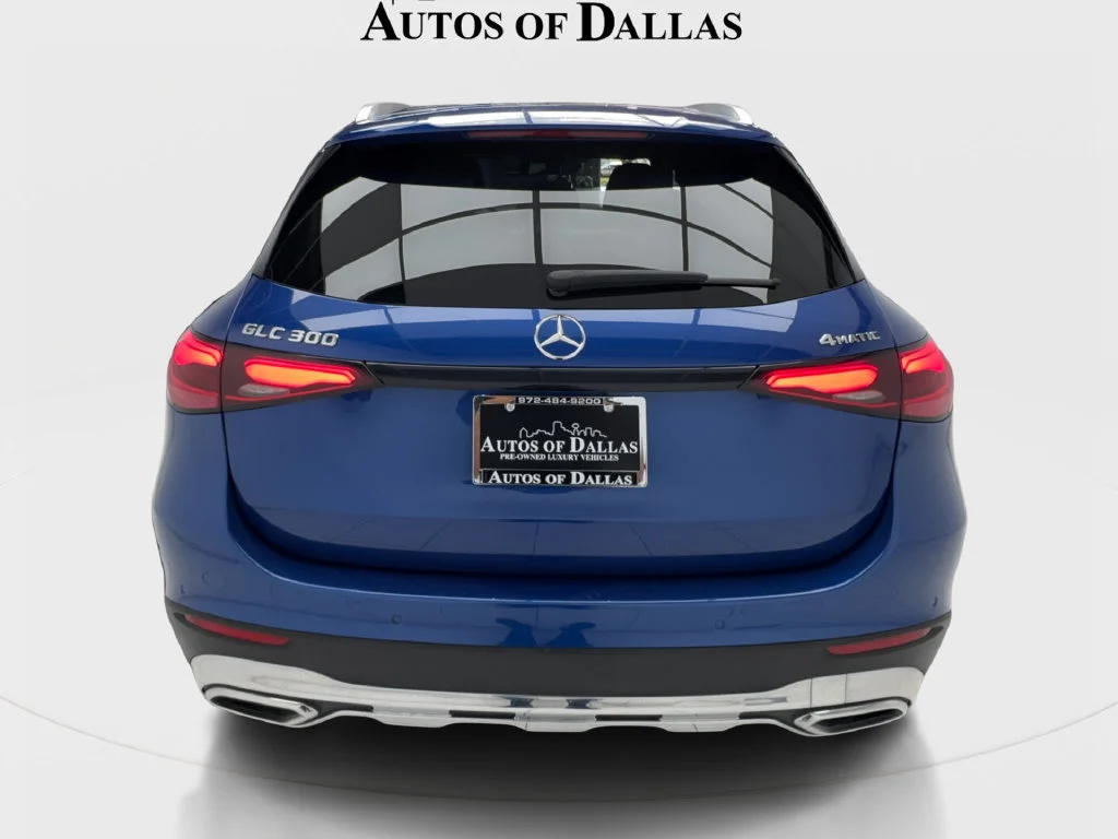 Used 2023 Blue Mercedes-Benz GLC 300 image 10