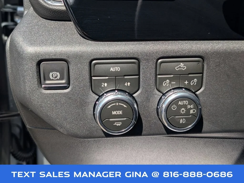 New 2026 Sterling Metallic GMC Elevation image 19