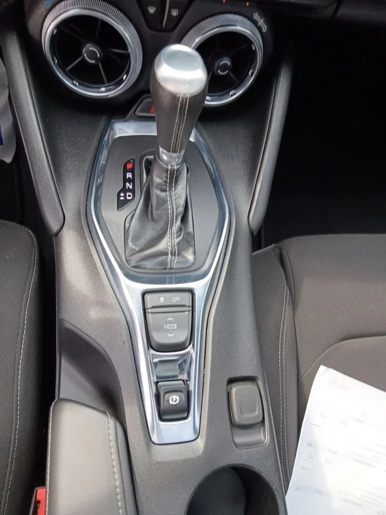 Used 2021 Summit White Chevrolet 1LT image 26