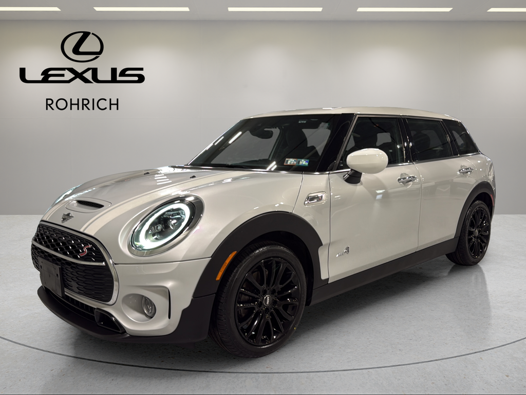 2022 MINI Clubman Cooper S ALL4's photo