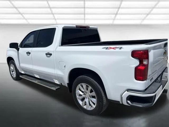 Used 2024 Summit White Chevrolet Custom image 3