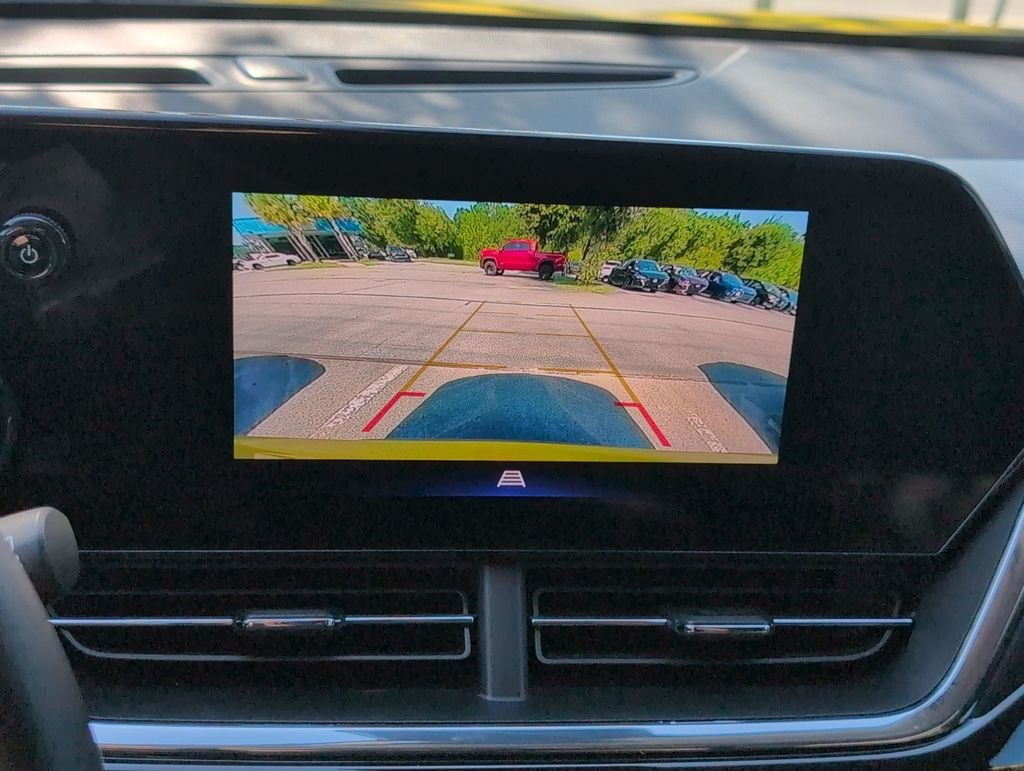 Used 2025 Yellow Chevrolet ACTIV image 26
