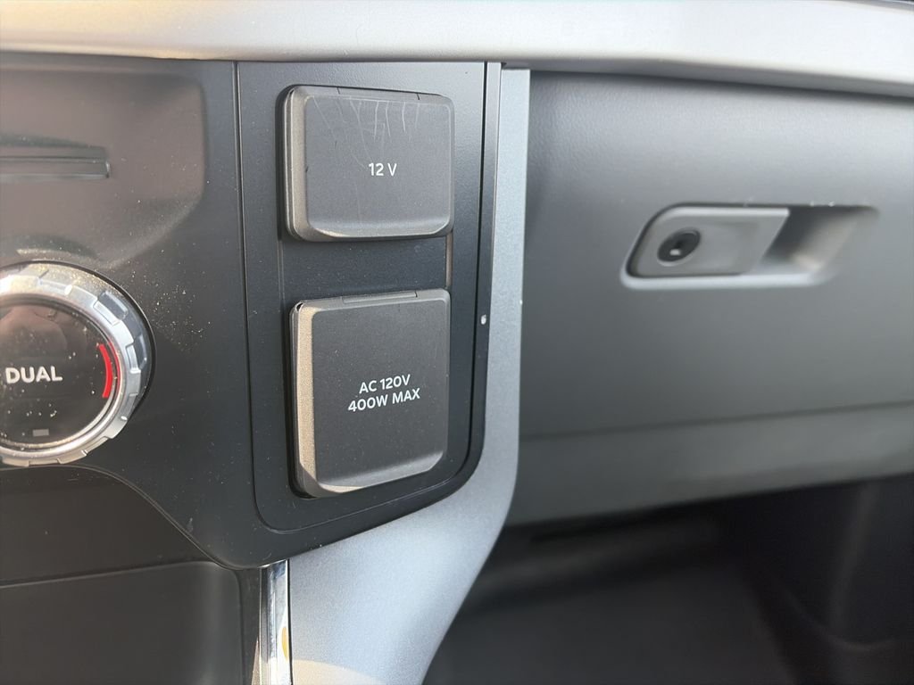 Used 2022 Silver Ford XLT image 26