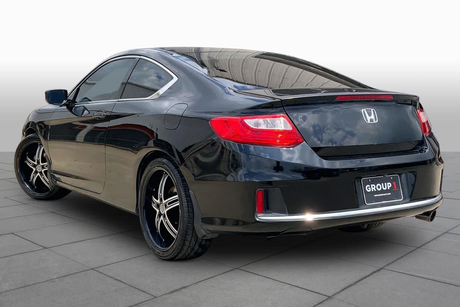 Used 2015 Crystal Black Pearl Honda LX-S image 11