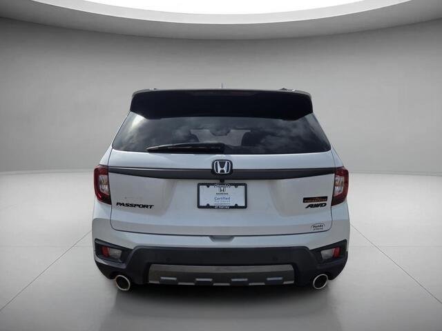 Used 2023 Platinum White Pearl Honda TrailSport image 4