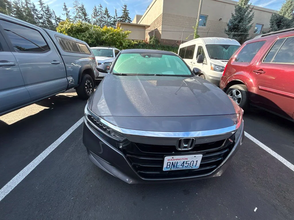 Used 2019 Modern Steel Metallic Honda LX image 5