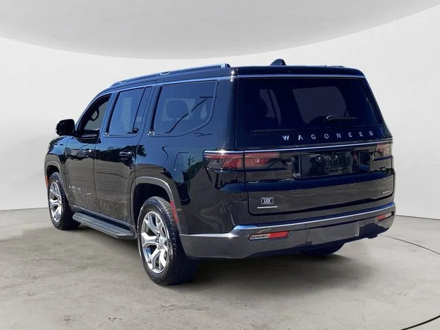 Used 2022 Diamond Black Jeep Series II image 3