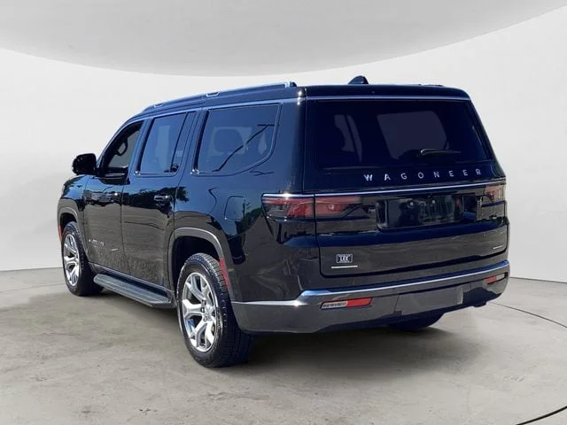 Used 2022 Diamond Black Crystal Pearlcoat Jeep Series II image 3