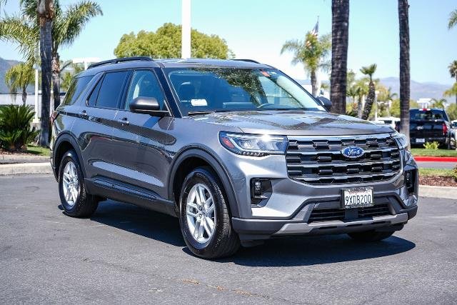 Used 2026 Gray Metallic Ford  image 3