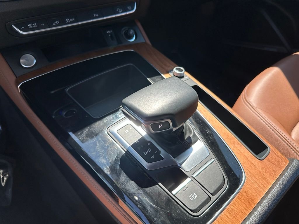 Used 2021 White Audi 55 Premium Plus image 7