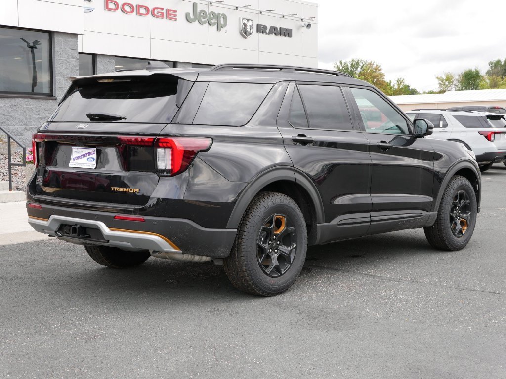 New 2026 Black Ford Tremor image 8