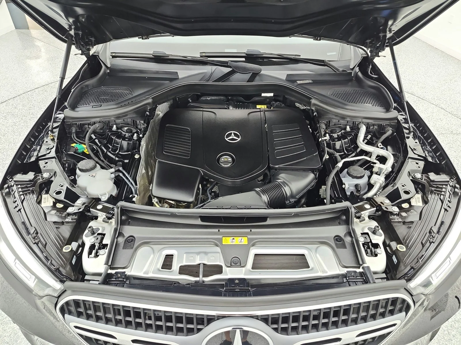 Certified Used 2025 Black Mercedes-Benz GLC 350e 4MATIC® SUV image 24