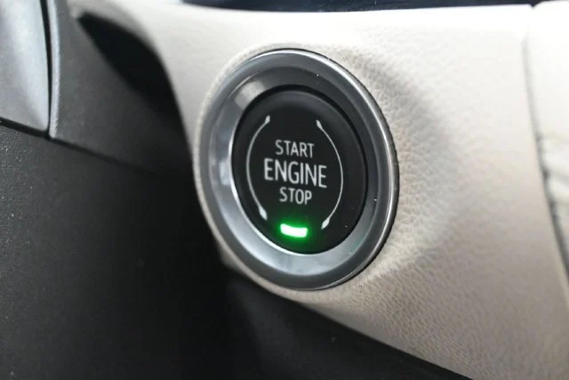 Used 2021 WHITE FROST TRICOAT Buick Preferred image 18