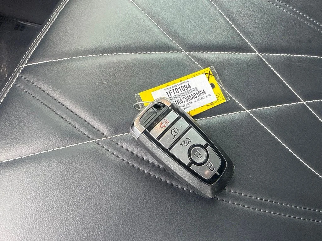 Used 2025 Black Ford Select image 24