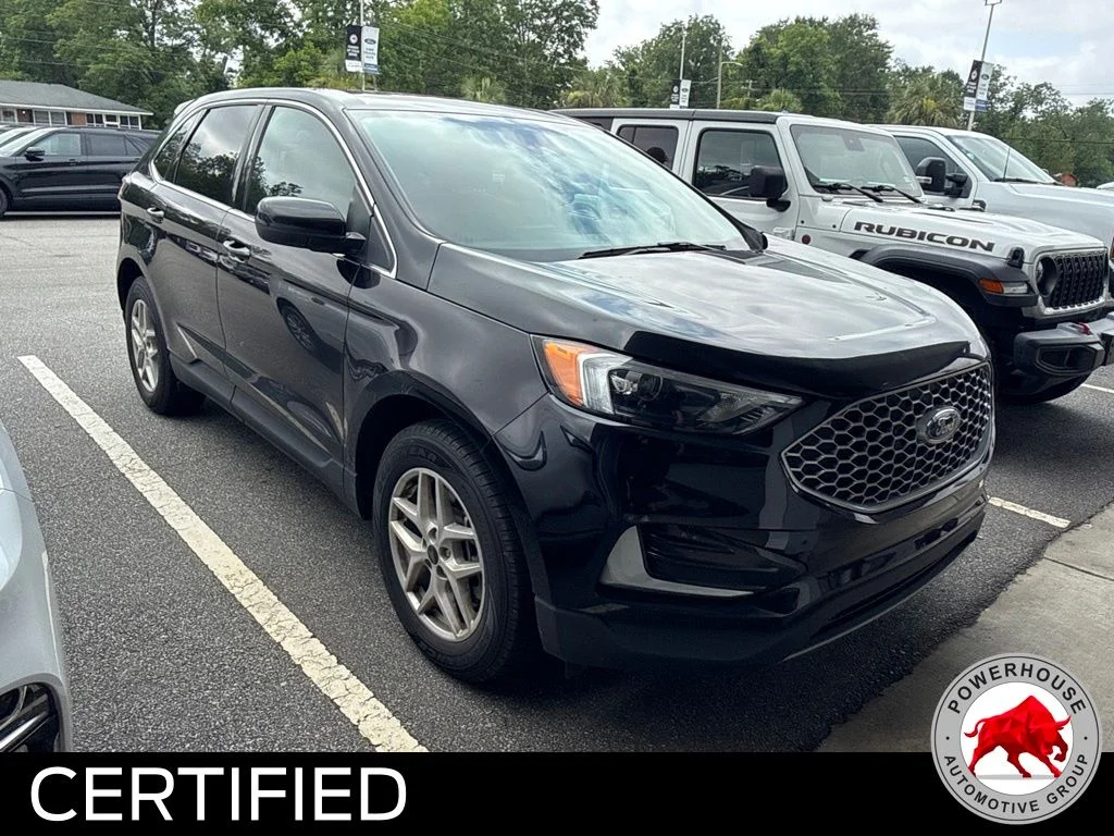 Used 2024 Black Ford SEL image 4