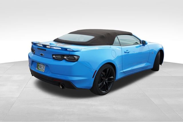Used 2023 Blue Chevrolet 2LT image 3
