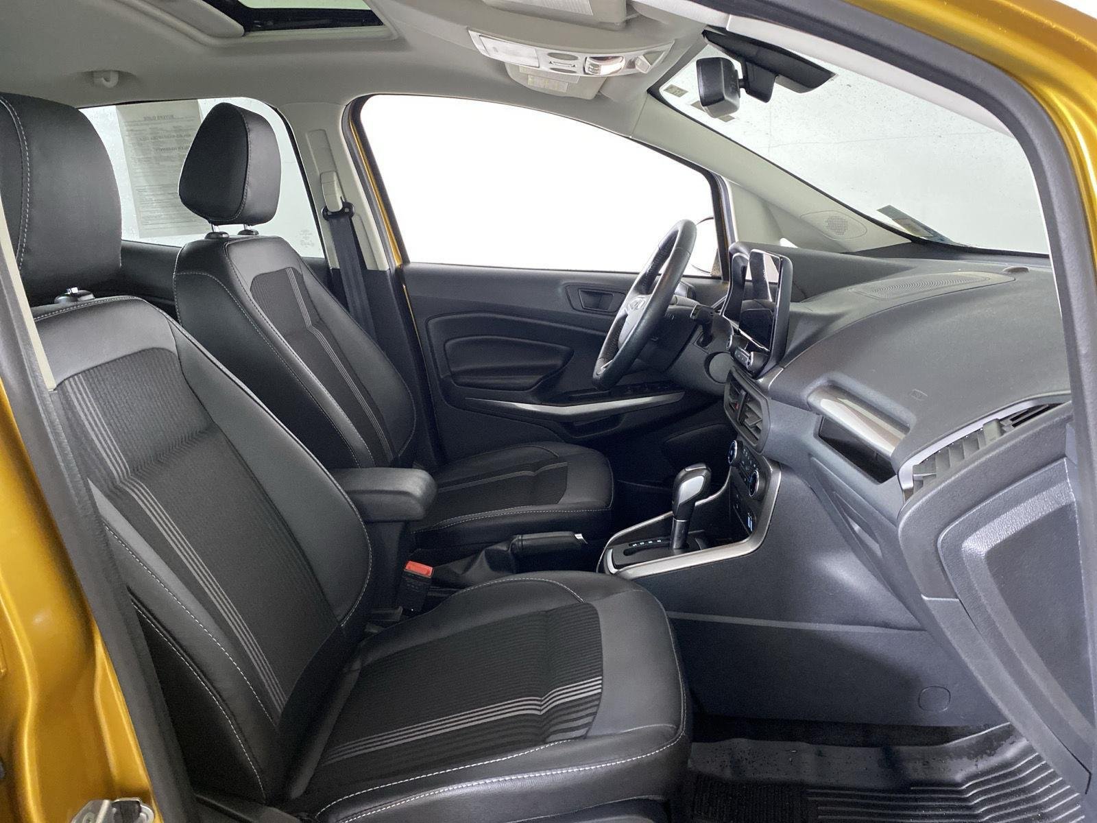 Used 2022 Luxe Yellow Ford SES image 27