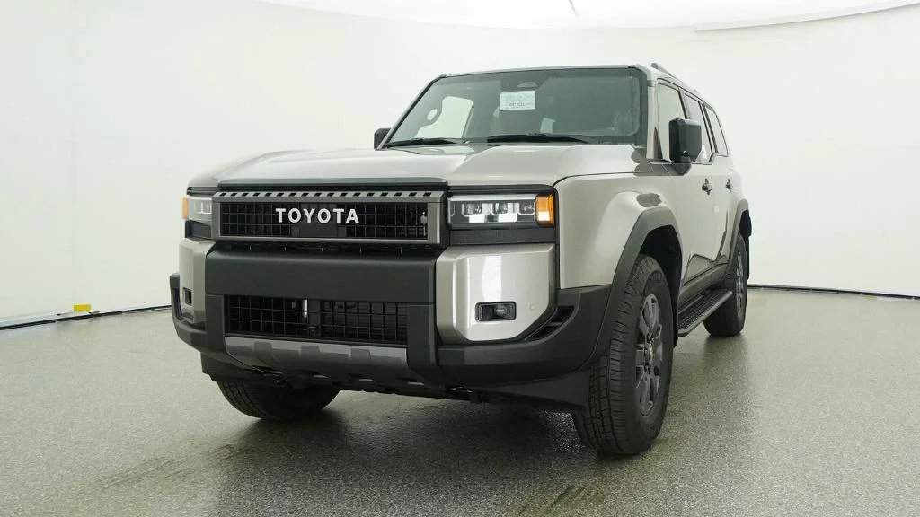 New 2027 Meteor Shower Toyota Land Cruiser image 12