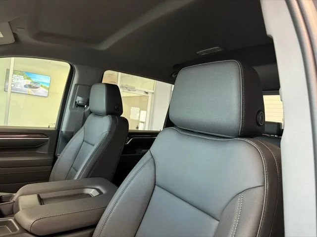 New 2026 Black Chevrolet LT image 19