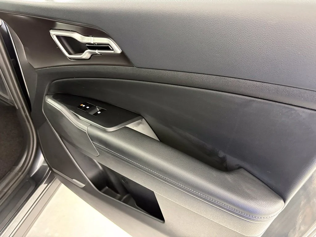 New 2027 Gravity Gray Kia EX image 44