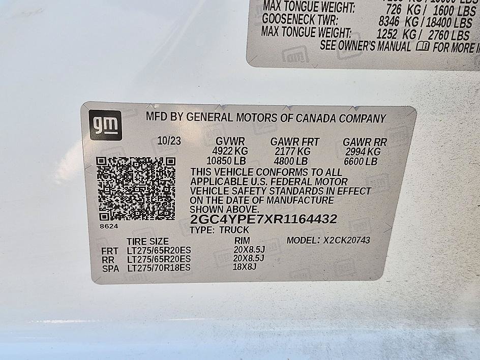 Used 2024 Summit White Chevrolet LTZ image 38