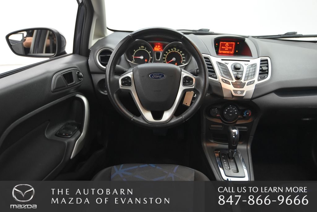 Used 2013 Gray Metallic Ford SE image 26