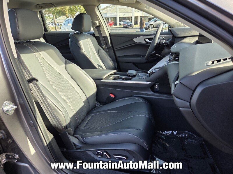 Used 2024 Liquid Carbon Metallic Acura FWD W/TECHNOLOGY PACKAGE image 15