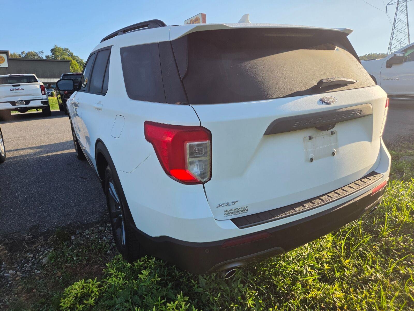 Used 2021 White Ford XLT image 7