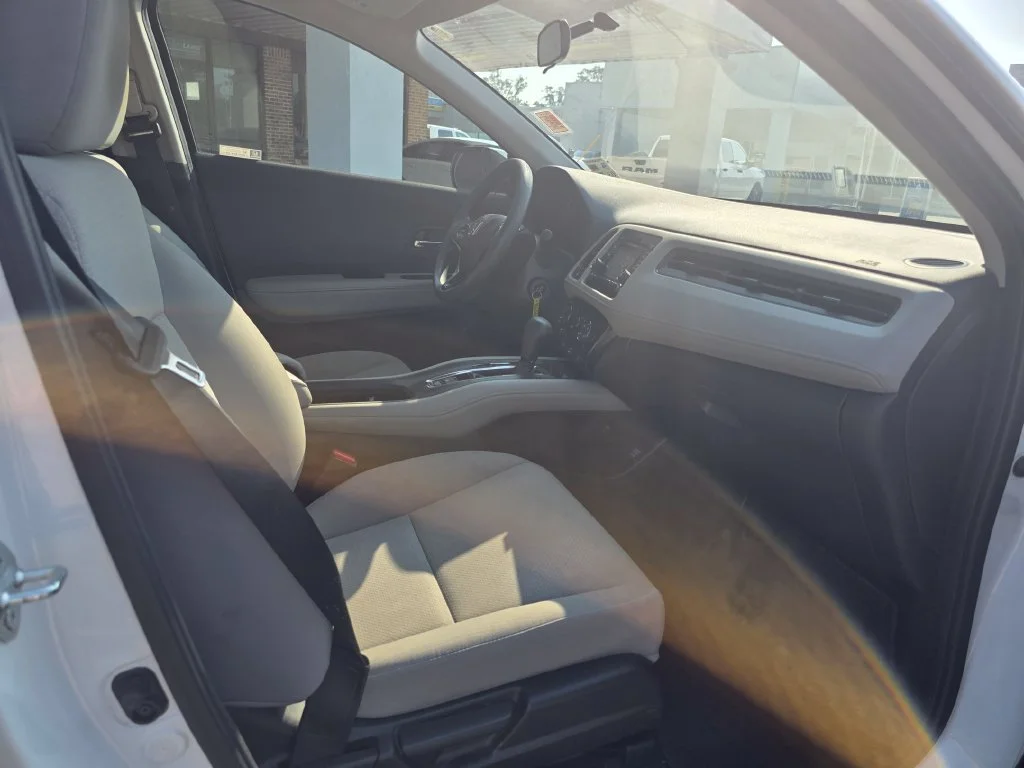 Used 2021 White Honda LX image 13