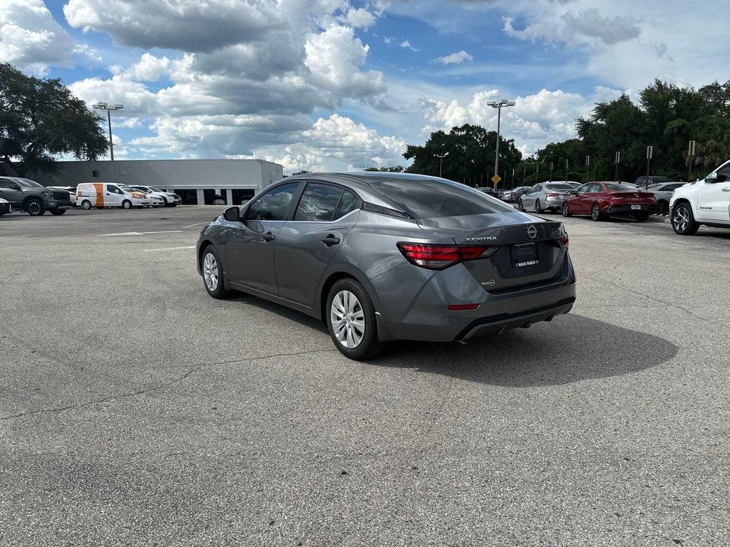 2025 Nissan Sentra S - Photo 5