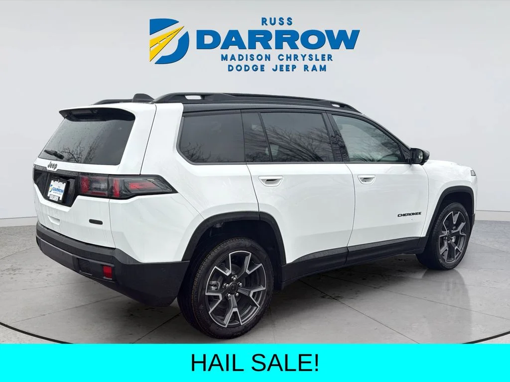 New 2026 Bright White Clear-Coat Exterior Paint Jeep Overland image 5