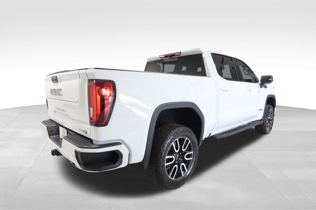 Certified Used 2025 Summit White GMC AT4 image 4