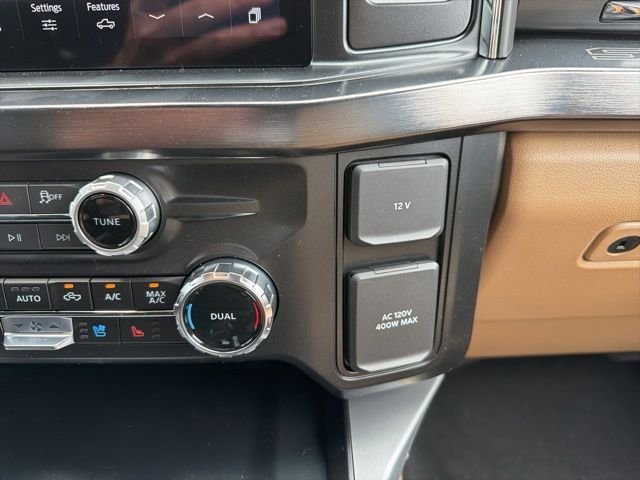 New 2026 Star White Metallic Tri-Coat Ford F-350® Lariat® image 22
