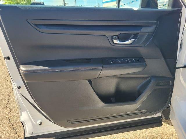 Used 2025  Honda Sport image 18