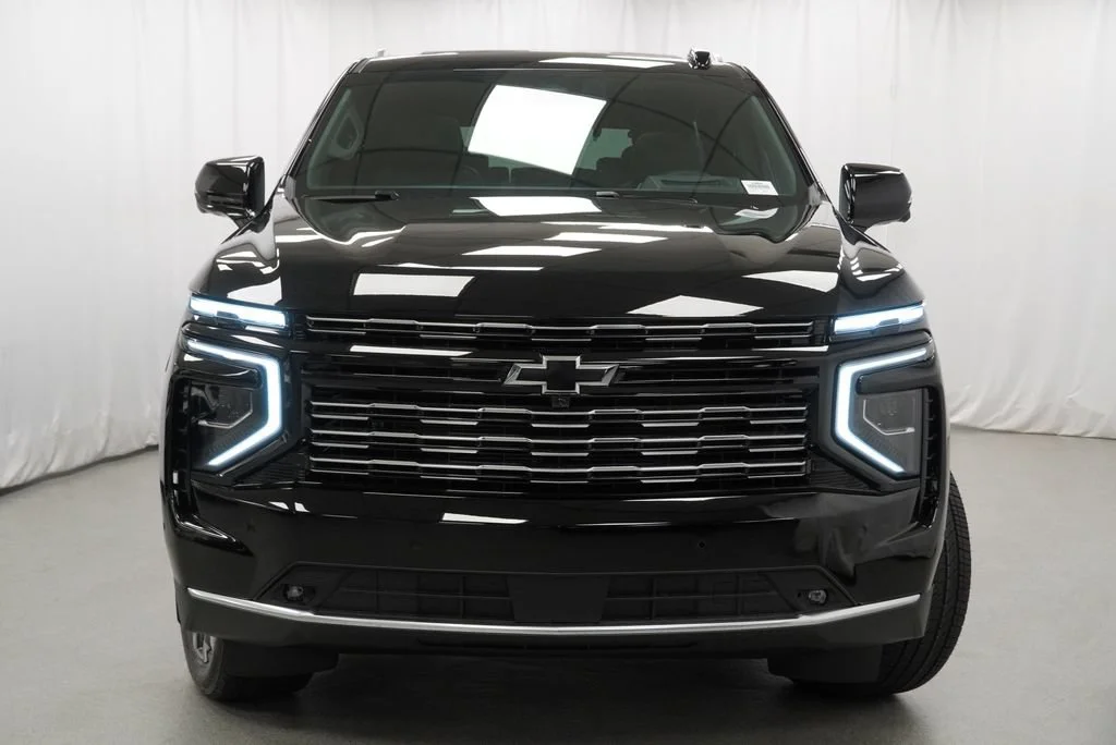 New 2026 Black Chevrolet High Country image 36