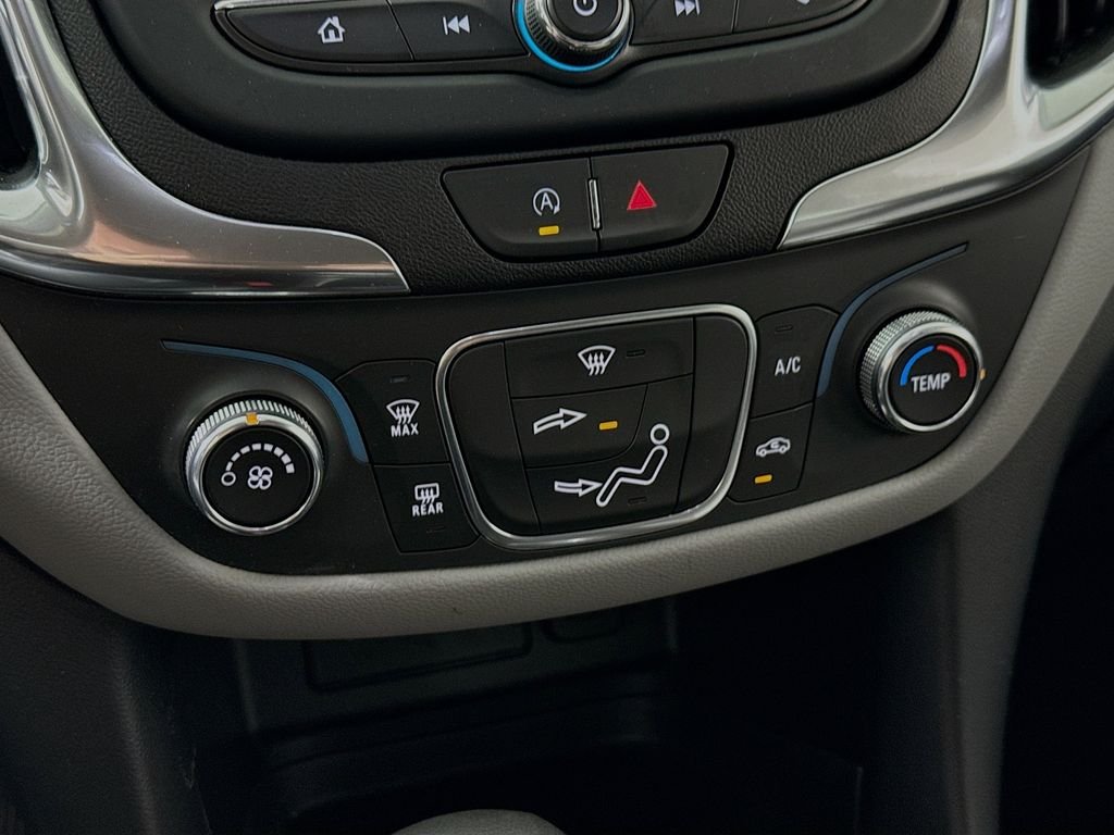 Used 2022 Gray Chevrolet LS image 18