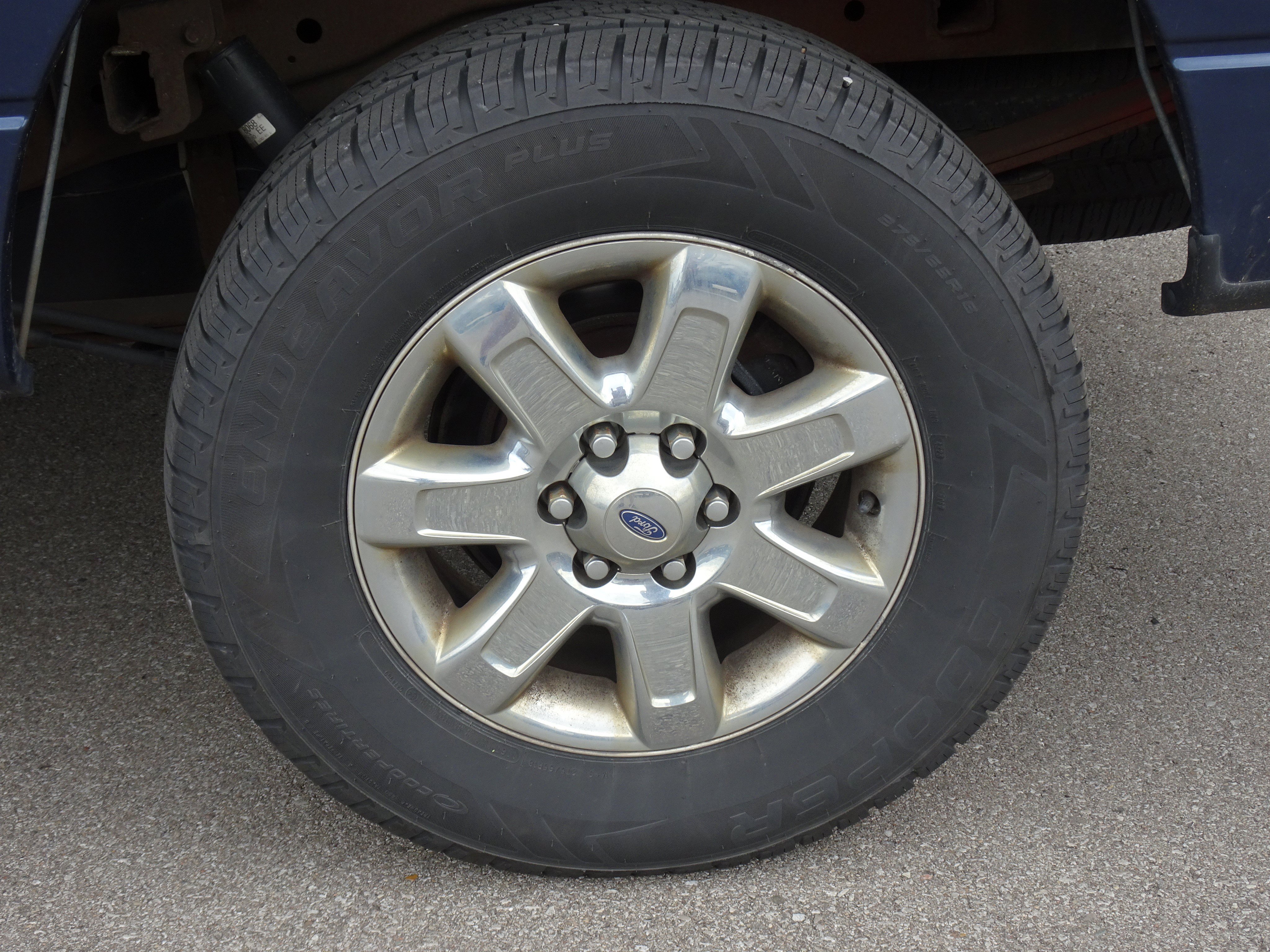 Used 2013 Blue Ford XLT image 8