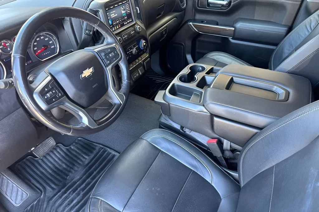 Used 2020 Black Chevrolet LT image 12