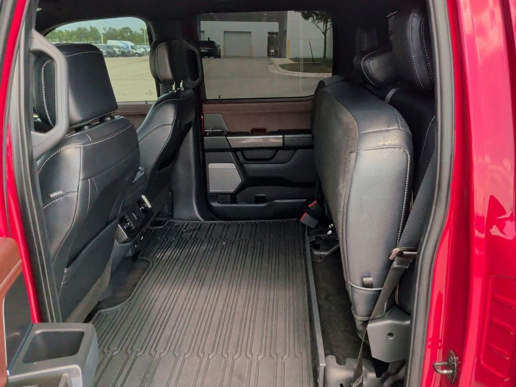 Used 2022 Rapid Red Metallic Tinted Clearcoat Ford Lariat image 42