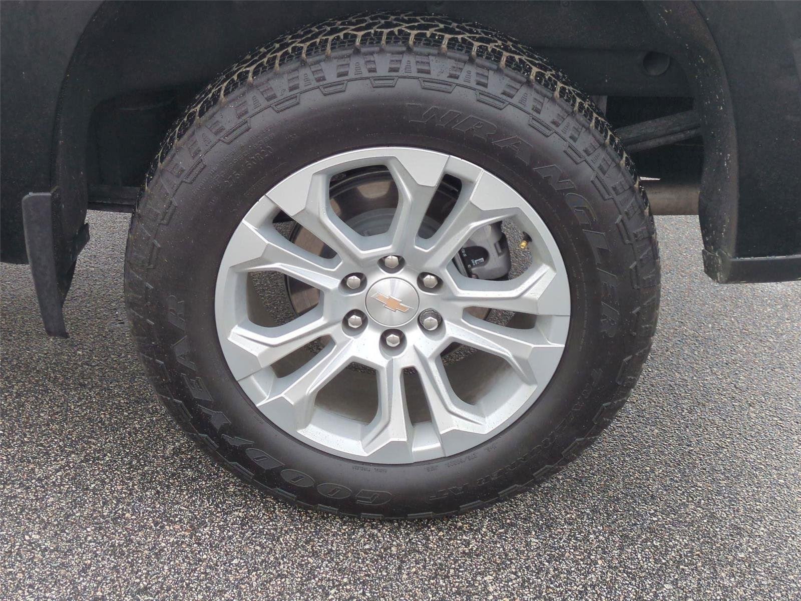 Used 2026 Black Chevrolet LTZ image 11