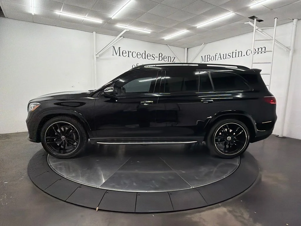 Certified Used 2025 Black Mercedes-Benz GLS 580 image 4